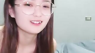 【69堂免费视频】丽颖姐姐新人长相甜美眼镜妹子情趣装丁字裤啪啪，足交翘起屁股特写后入骑坐抽插猛操_00_00_00_00_35_21