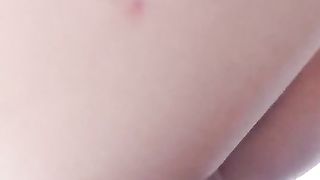 【69堂免费视频】露脸性爱私拍_吃完晚餐还想吃鸡巴就到厕所解决了应该没让朋友等太久