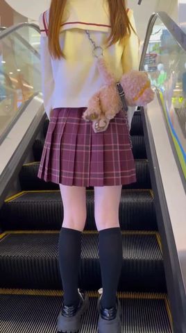 【69堂免费视频】JK短裙小妹还是懂点江湖规矩❤️吃完饭就去开房操的直乱叫