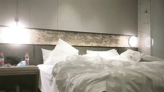 【69堂免费视频】漂亮短发小姐姐_舒服就喜欢爸爸干我_啊爸爸把我操上天去_身材高挑大长腿_穿上情趣连体黑丝被小哥操的骚叫连连