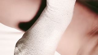 【69堂免费视频】伺候大哥的大鸡巴，深喉舔弄无套抽插，小骚逼特写超嫩，大鸡巴一插直喊好疼啊_00_00_00_00_23_27