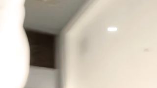 【69堂免费视频】兼职学生妹，深夜来访，小伙掐着脖子爆操，超清AI画质增强！