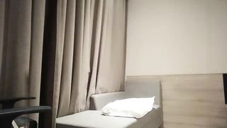 【69堂免费视频】舌吻调情沙发上操扶着细腰翘屁股后入，晃动美乳上位骑乘1