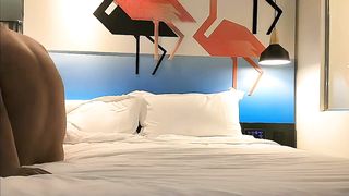 【69堂免费视频】大波浪白衣短裤外围，坐在身上舌吻隔着内裤摸逼，近距离拍摄床上舔屌，侧入后入抽插猛操