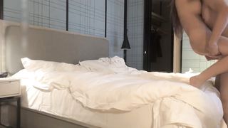 【69堂免费视频】甜美00后小姐姐，粉嫩乖巧最佳床上性伴侣，激情干趴淫荡刺激