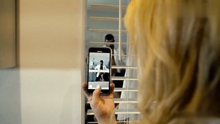 【69堂午夜视频】骚逼医生勾引患者操逼女友忍无可忍两个人一起上争夺大鸡巴使用权