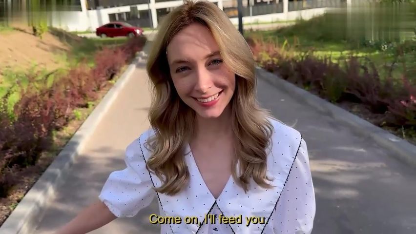 【69堂午夜视频】骚逼打游戏的时候性瘾犯了只好来让我躺下开始用力骑乘深坐我