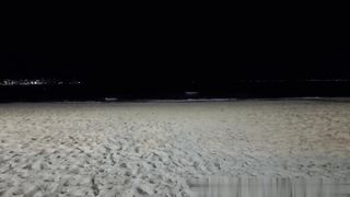 【69堂午夜视频】在小岛上度假时做爱女服务员抓住了我们但他继续干我威胁我内射大屁股