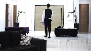 【69堂午夜视频】红发少女的妈妈发现她骑着继父的大鸡巴让女儿榨干本就不多的精液