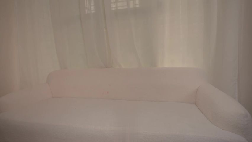 【69堂午夜视频】发情人妻背著老公3P 粉嫩美乳加翹臀