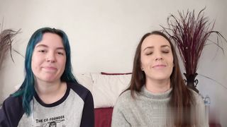 【69堂午夜视频】淫荡骚货带着闺蜜让大鸡巴扩张他们紧致粉嫩的骚逼