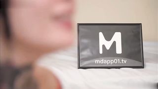 【69堂午夜视频】突袭男优宿舍（下）一女三男激情4P