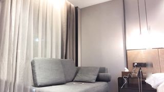 【69堂午夜视频】约操3500高端外围女神，美乳苗条沙发调情，花式啪啪完美展示