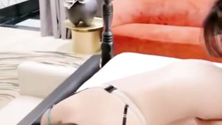 【69堂午夜视频】魏喬安嘿尼首部合體！女女學生性愛片百合指交口交