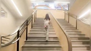 【69堂午夜视频】黑料吃瓜-十块钱吃不到肯德基但却可以看学生逼广东18岁女大学生为了10块钱自拍私处10块钱的逼真的大赚了