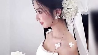 【69堂午夜视频】黑料吃瓜-只想做你的新娘填满没有绿帽的悲伤直播间新娘化妆造型时意外漏点是不小心还是为热度