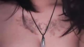 【69堂午夜视频】黑料吃瓜-天津母狗郝艺桐刚满十八却患有性瘾酷爱吞精的她天天在校给体育生前任杨毅送逼