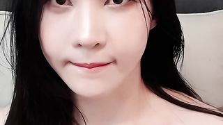 【69堂午夜视频】黑料吃瓜-细腰美腿韩国美女主播乳液抹胸油光程亮揉捏柰子娇喘呻吟浴缸湿身诱惑