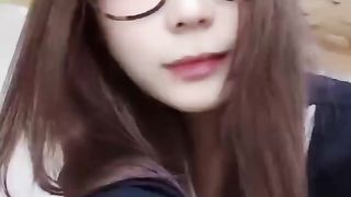 【69堂午夜视频】黑料吃瓜-颜值又高玩得又骚新疆石河子职业技术学院大一新生张家欣电脑借闺蜜后激情自慰视频被闺蜜曝出