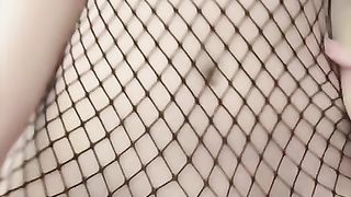 【69堂午夜视频】第一人称 人家以为你说的网袜是这种