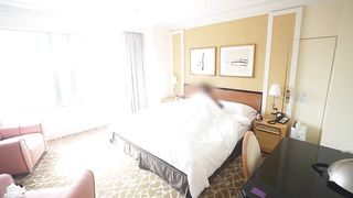 【69堂午夜视频】操她穴里水多得像开了闸 爽得她抖得像抽筋还求深