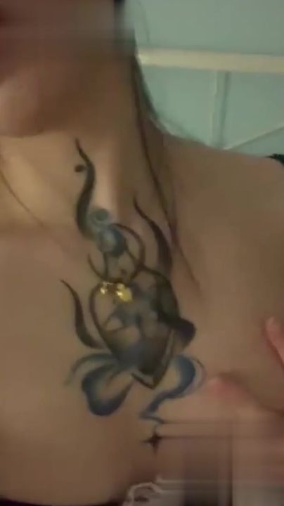 【69堂午夜视频】又是谁的纹身女神被调成这样了_00后精神小妹跳蛋反差婊自慰私拍泄密_又便宜了哪位黄毛小子