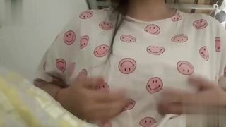 【69堂午夜视频】黑料吃瓜-不是妹子没有料是你没有票_两千元大钞票就可以让18岁嫩妹放下她的尊严_让她如母狗般在你面前自慰.mp4