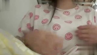 【69堂午夜视频】黑料吃瓜-不是妹子没有料是你没有票_两千元大钞票就可以让18岁嫩妹放下她的尊严_让她如母狗般在你面前自慰.mp4