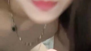 【69堂午夜视频】黑料吃瓜-高颜值极品嫩妹_在家自拍性感黑丝全裸视频_被男友分享曝光_果然极品果然骚的够劲啊.mp4