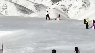 【69堂午夜视频】黑料吃瓜_冰雪中双马尾萝莉嫩妹骚舞脱衣，金主任务扭得嫩逼都露馋死人