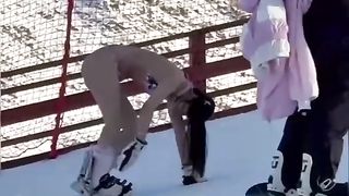 【69堂午夜视频】黑料吃瓜_冰雪中双马尾萝莉嫩妹骚舞脱衣，金主任务扭得嫩逼都露馋死人