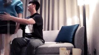 【69堂午夜视频】高颜值时尚小姐姐约到酒店 沙发上风姿撩人高筒靴白嫩美腿口干舌燥抱紧互相舔吸噗嗤噗嗤猛力抽操