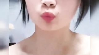 【69堂午夜视频】黑料吃瓜-反差甜美萝莉眼镜学生妹居家接受调教爆操吞精样样精通眼镜的度数决定骚货程度