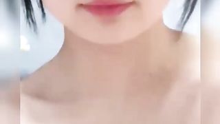 【69堂午夜视频】黑料吃瓜-反差甜美萝莉眼镜学生妹居家接受调教爆操吞精样样精通眼镜的度数决定骚货程度