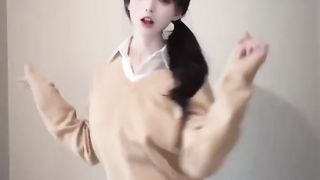 【69堂午夜视频】黑料吃瓜-抖音网红萌妹天花板小马漫漫露点福利送出金主定制海量视图流出留着给打打飞机是个好选择