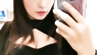 【69堂午夜视频】黑料吃瓜-曲阜师范大学学生妹萧佳璐对塑料坤坤爱不释手为找个真实的肉棒抽插她拍视频勾引反手就是一个曝光