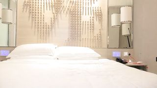 【69堂午夜视频】撒娇打人的样子可爱极了，叫床好嗲 观赏性比AV还爽，小哥太持久 妹子扛不住想打人