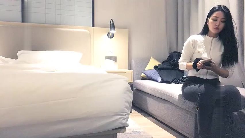 【69堂午夜视频】丰满身材外围妹子 舔奶69摸逼交上位骑坐抬腿侧入抽插猛操