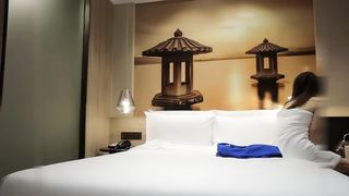 【69堂午夜视频】今晚约两个少妇玩双飞