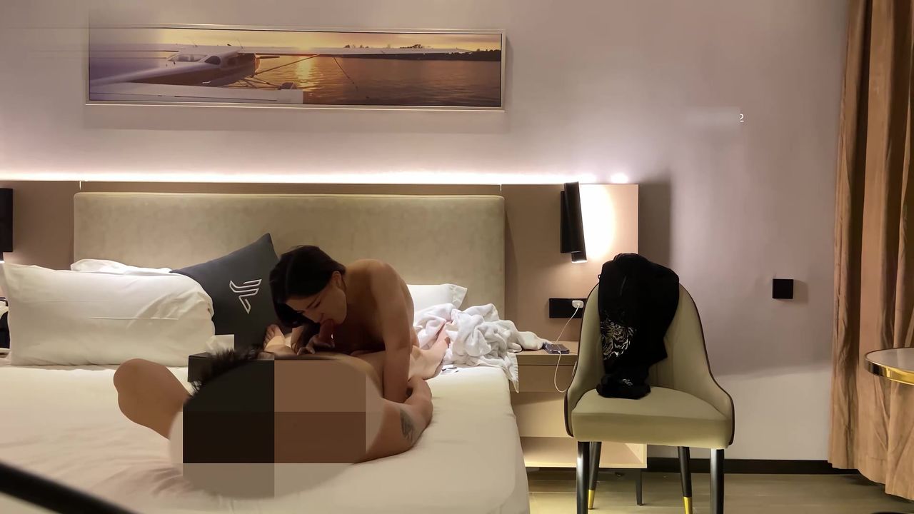 【69堂午夜视频】极品气质佳人，高冷女神其实也是淫荡小欲女