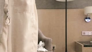 【69堂午夜视频】女神情趣装岔开双腿求舔白嫩高颜值