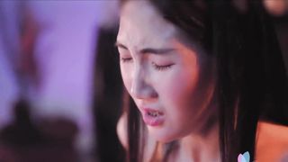 【69堂午夜视频】感中国大奶妹李儿与男友激情做爱时发出呻吟声