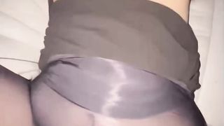 【69堂午夜视频】深夜让美鲍亲姐穿上黑丝在马路边开操骚劲上头直呼路人来了也可以加入