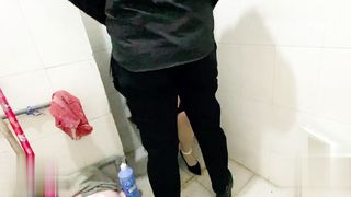 【69堂午夜视频】公司远程调教舅妈外甥操逼