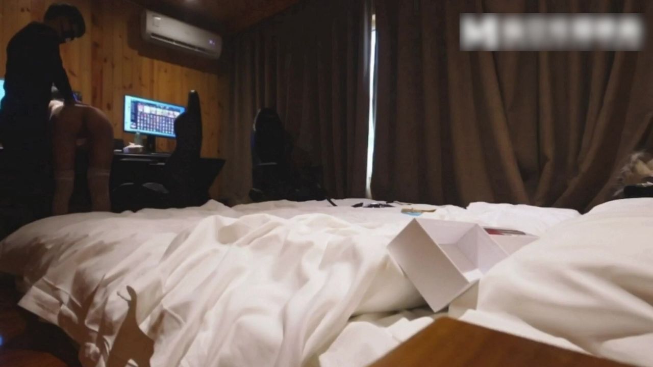 【69堂午夜视频】字母圈SM大神，白丝肥臀女的极致高潮调教