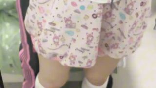 【69堂午夜视频】欠债美女还不上钱，只能拿她女儿的身体抵债，女儿被我边操边哭