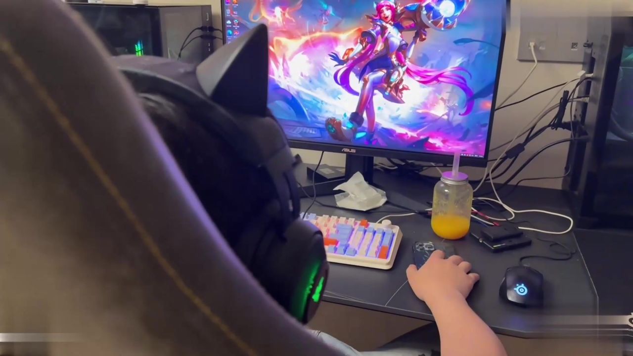 【69堂午夜视频】游戏陪玩之隐藏服务 体验精液灌满骚穴