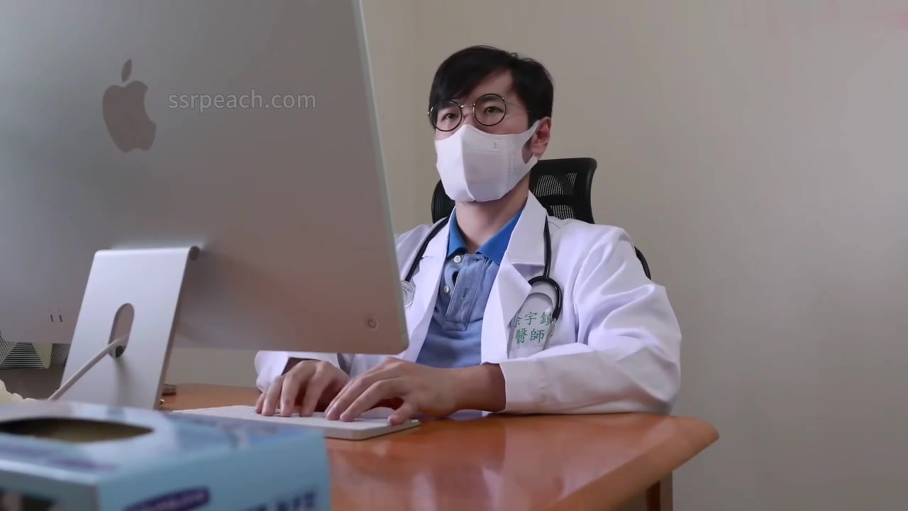 【69堂午夜视频】医师帮助健身女教练，使用特殊疗法，舒缓她的工作压力