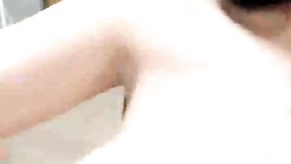 【69堂午夜视频】美女新人露脸的大奶宝贝精彩直播，听狼友指挥揉奶玩逼，电动道具抽插搅拌大黑牛自慰阴蒂，浪叫呻吟高潮不断