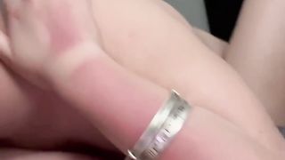 【69堂午夜视频】超级清纯的小学每被我骗到家家里玩猫狠狠内射